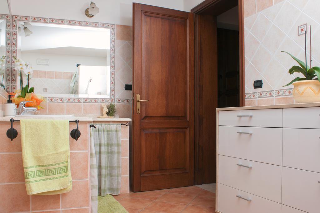 Il Vecchioliveto Di Ornella Bed & Breakfast Marrubiu Room photo