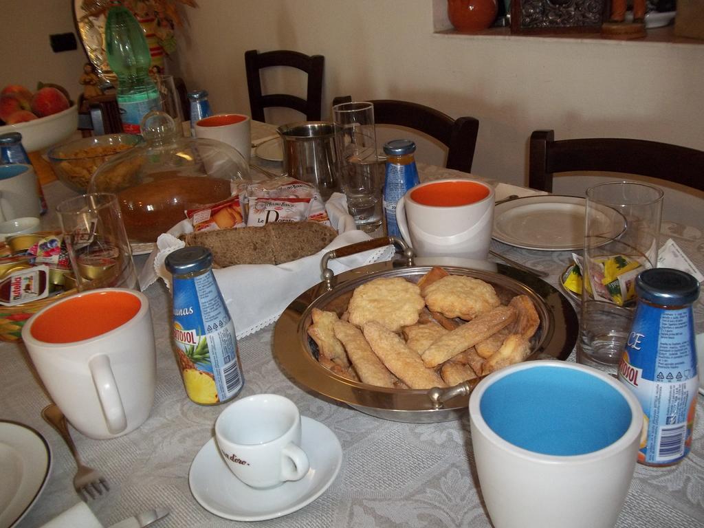 Il Vecchioliveto Di Ornella Bed & Breakfast Marrubiu Room photo