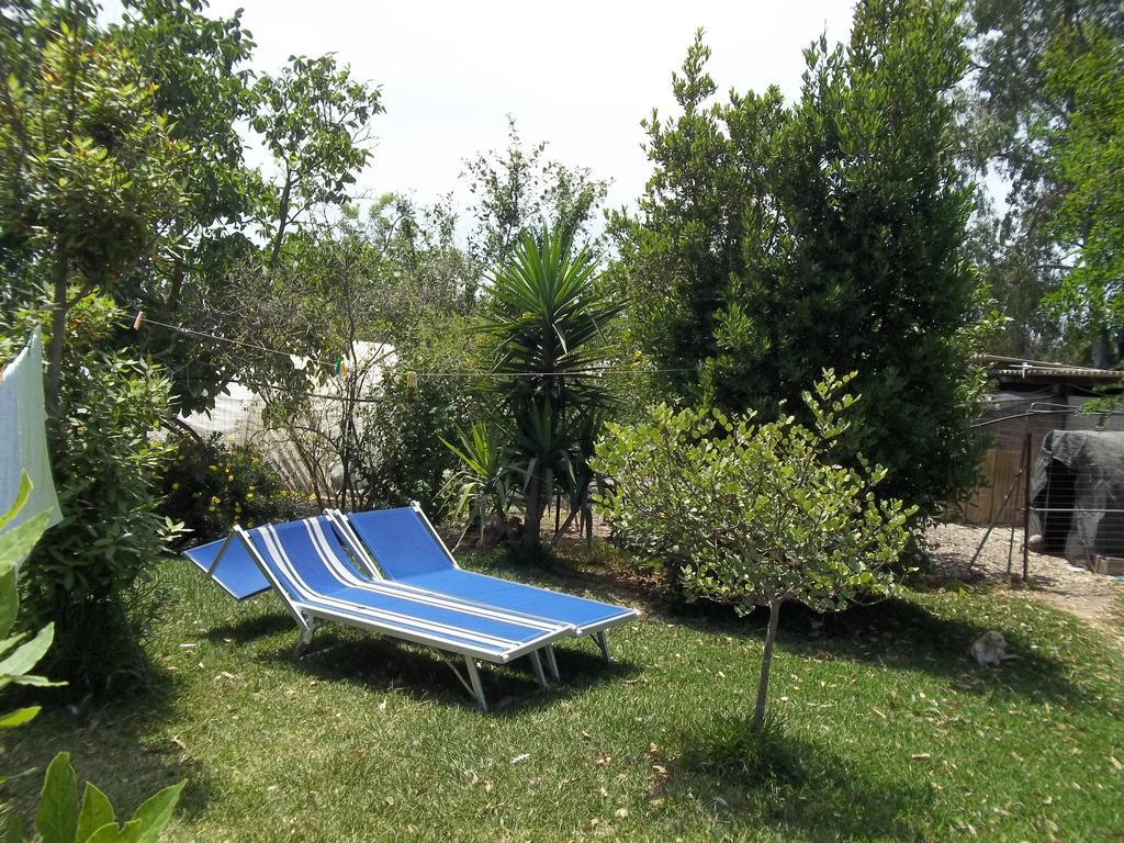 Il Vecchioliveto Di Ornella Bed & Breakfast Marrubiu Exterior photo